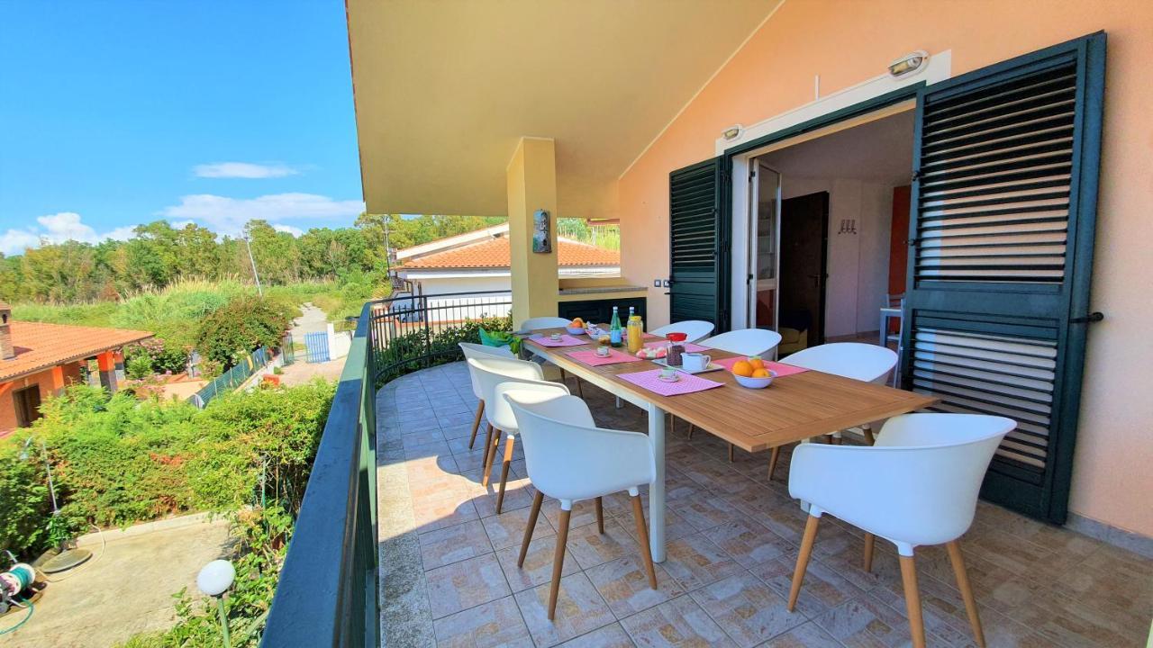 Villa Paglianiti - Your Family Residence! Briatico Exteriör bild